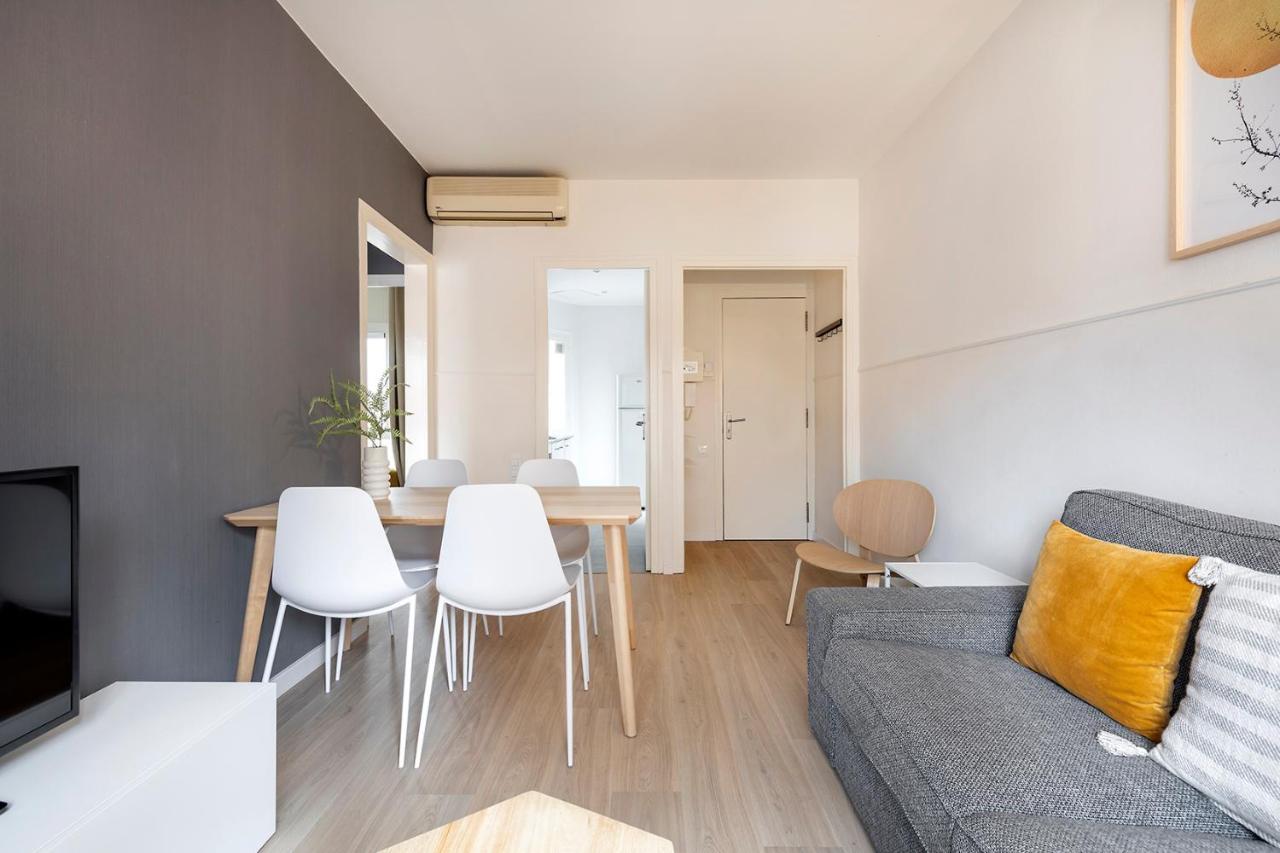 Apartments Sata Sagrada Familia Area Barcelona Kültér fotó