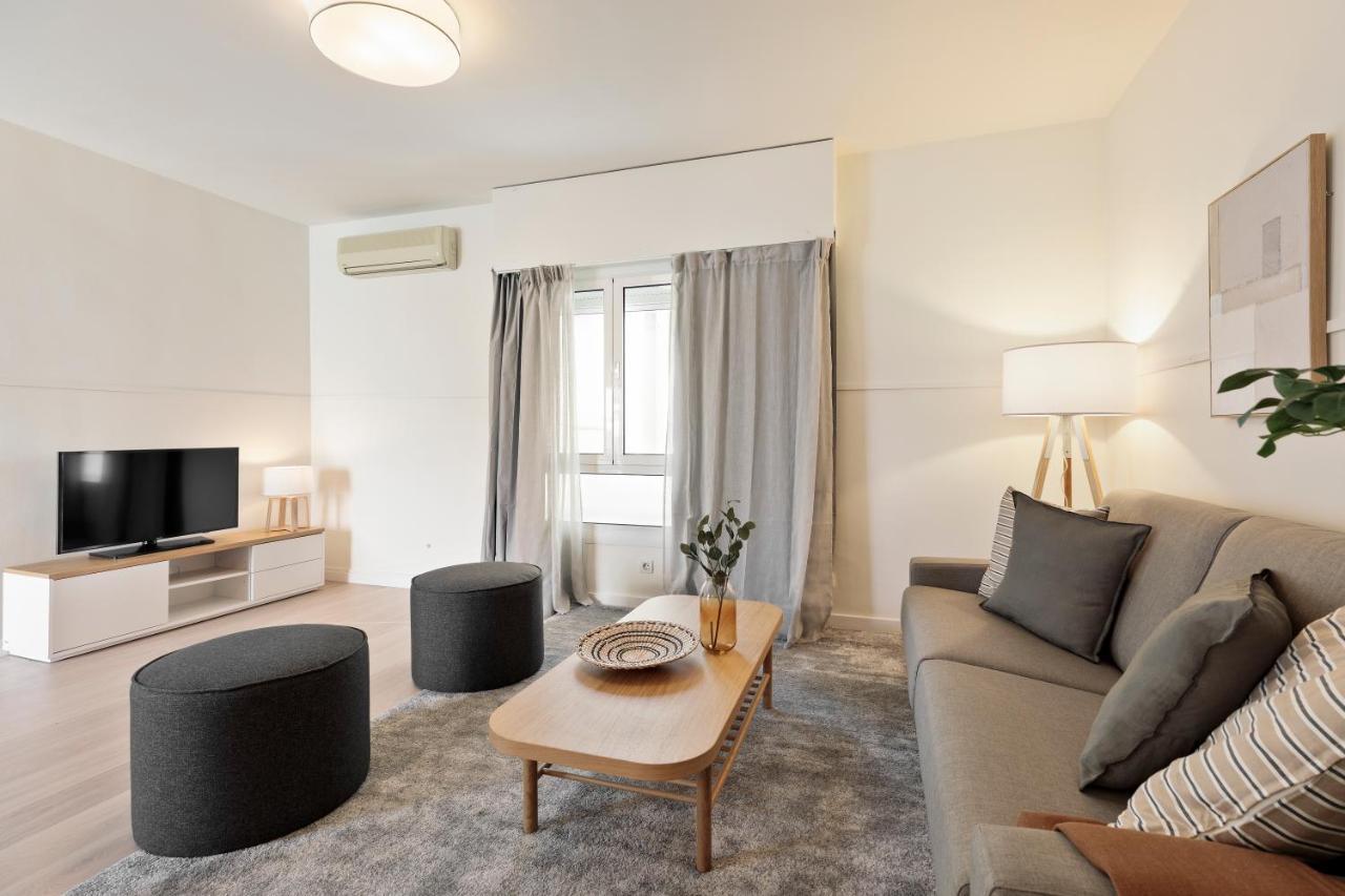 Apartments Sata Sagrada Familia Area Barcelona Kültér fotó